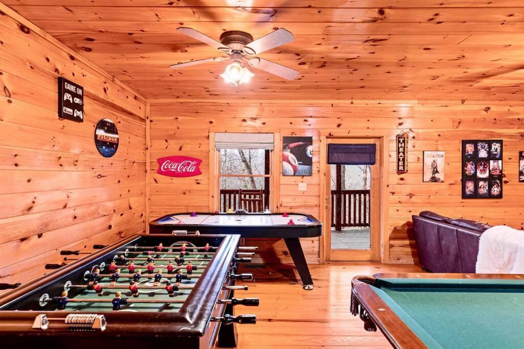 A Moment Inn Time Pigeon Forge Εξωτερικό φωτογραφία